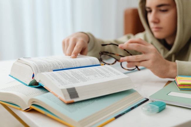Tes TOEFL Gratis vs Resmi: Ketahui Perbedaannya dan 11 Platform Terbaik